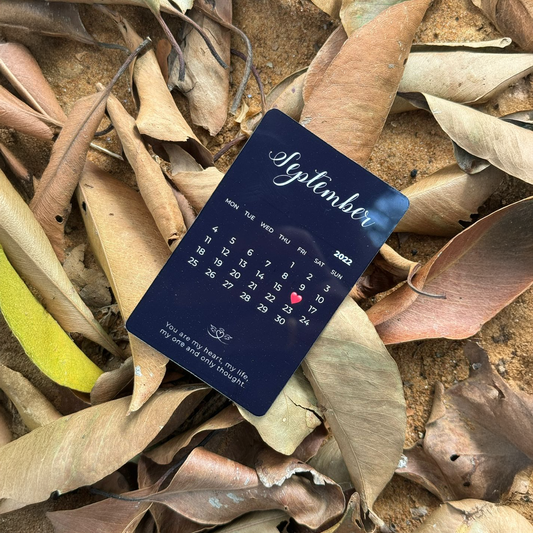 Calendar wallet cards